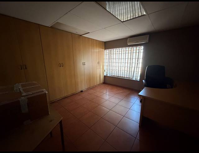 850M² INDUSTRIAL YARD FOR SALE IN ALBERTON NORTH